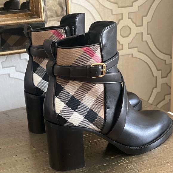 Burberry Ankle Boots - Picture 1 of 2